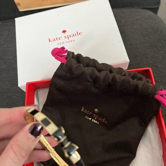Kate Spade black and gold bow bracelet. - Picture 3 of 4